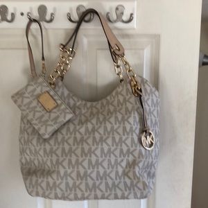 Michael Kors pocketbook and wallet